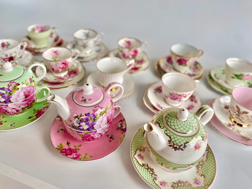 tea-party-hire-spill-the-tea-cakery