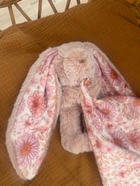 DOUDOU ET SON LANGE FOURRURE ROSE 