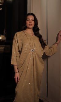 Image 3 of Hina
