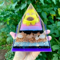 Image 2 of Sunflower Orgonite Pyramid (rose quartz and obsidian)