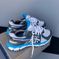 Image 4 of  size: us9 uk7 eu40.5  cm25.5