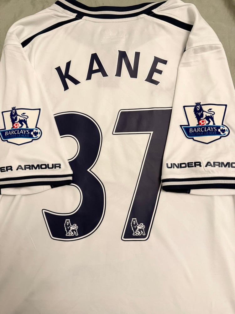 Image of PRE ORDER BUNDLE: 7x Tottenham Hotspur shirts + patches (XL)