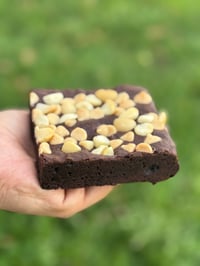 Image 1 of White Chocolate Macadamia Brownie 