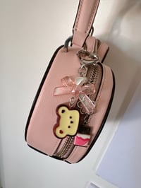 Image 2 of Kuma toast keychain 🍯