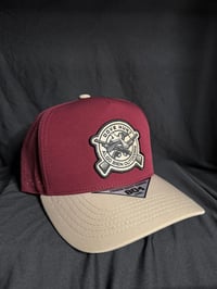 Dove Hunt - Burgundy / Tan 