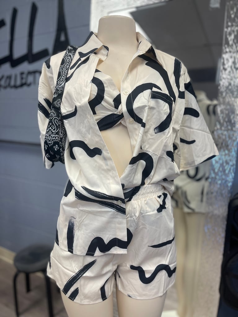 Brunch Set " Black And White" Image 2