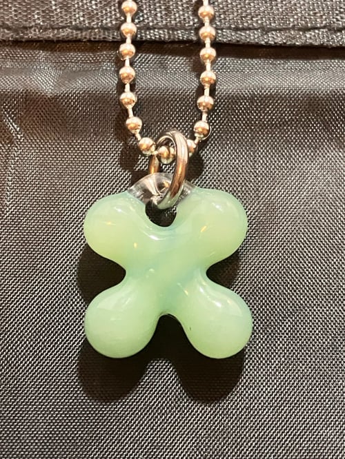 Image of mint green clover 