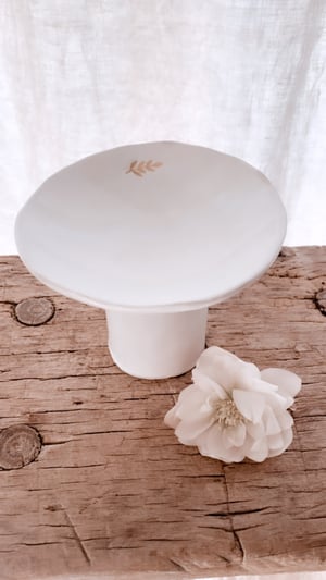 Image of Petite coupelle sur pied