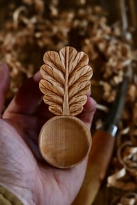 Image 1 of < Oak Leaf Scoop >