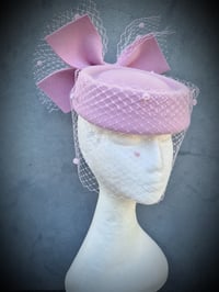 Image 1 of 'Winnie' in Light pink