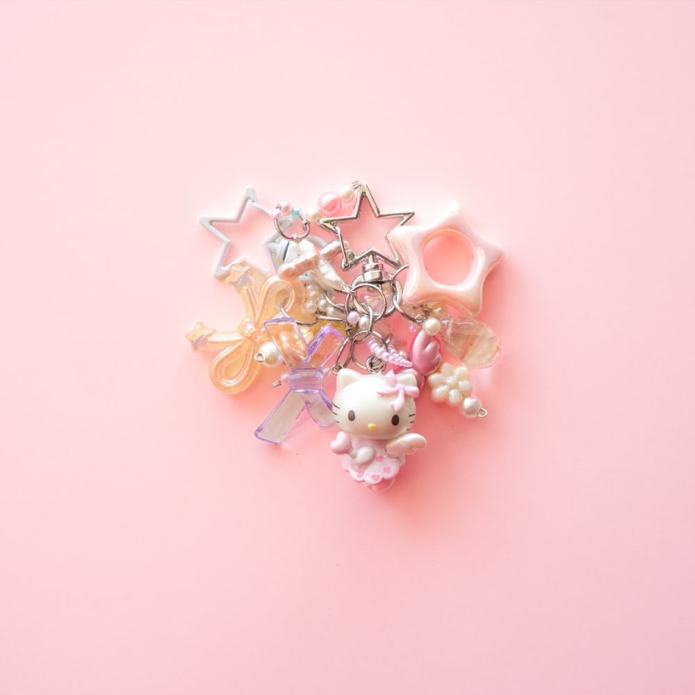 Image of Kitty cake keychain