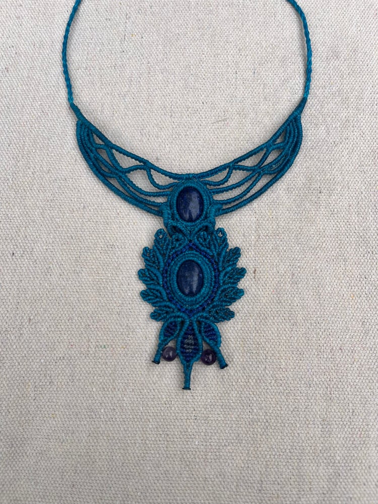 Image of Macrame necklace with lapis lazuli 