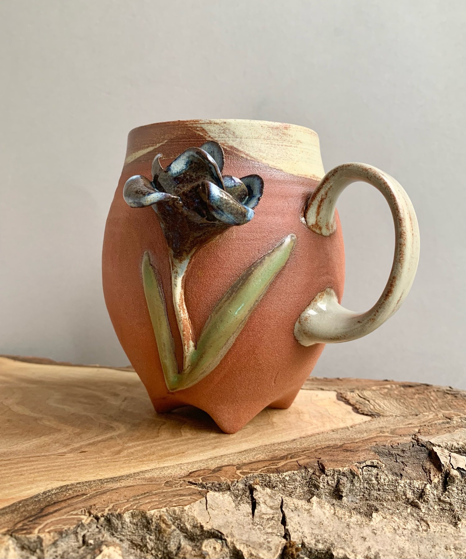 Image of Blue Flower Cauldron Cup 