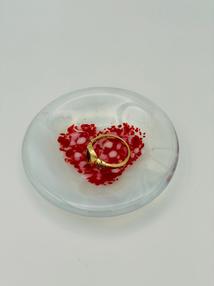 Image of Heart ring dish