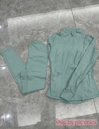 Lululemon set green