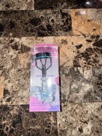 Image 6 of Butterfly Eyelash Curler 