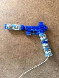 Image 2 of Blue w/ blue camo Lamp (1of1)