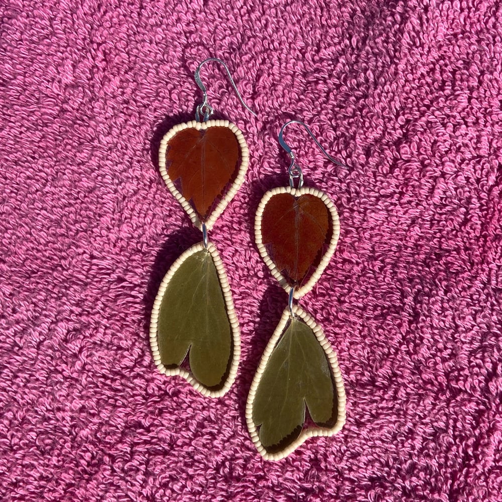 Image of Little Leafs Dangle Earrings