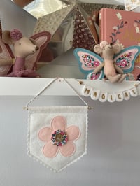 Image 2 of Liberty Daisy micro banner