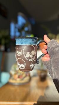 Image 2 of Skull mug 11