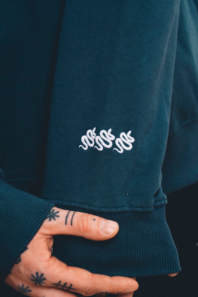 'hug me' sweater 