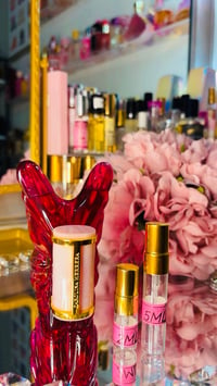 Image 2 of La Bomba by CAROLINA HERRERA 
