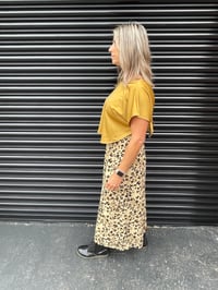 Image 19 of Papillon knotted floaty top