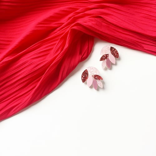 Image of Cluster Leaf Studs