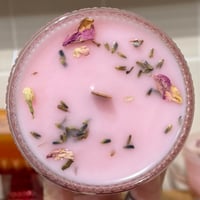 Image 2 of sweet pea scented candle