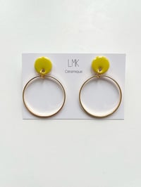 Paire de boucles d'oreilles céramique et plaqué or CRÉOLE MM citron