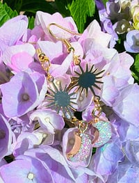 Image 5 of Day & Night 