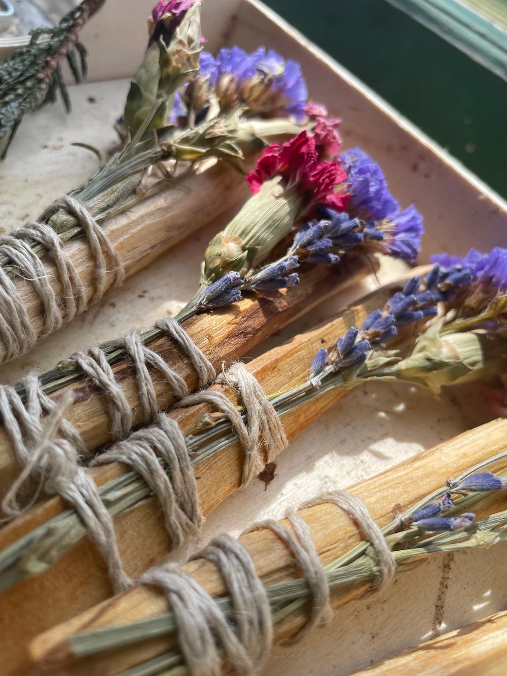 Image of Santo Bouquet (2 PCS)