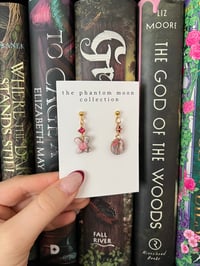 Image 3 of Floral 'XO'