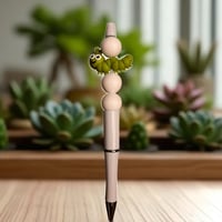 Earthworm pen