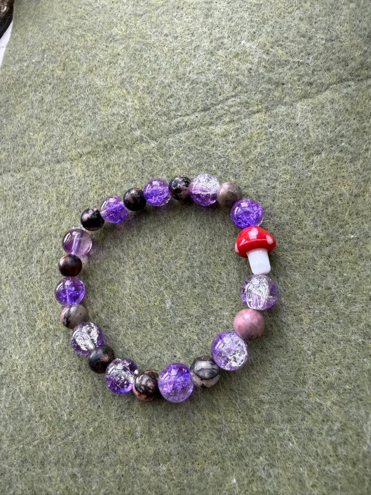 Image of Purple rhodonite mushroom bracelet 💜🍄