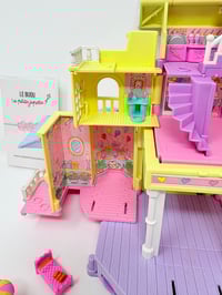 Image 9 of Ensemble bracelet et Polly Pocket Le Club house