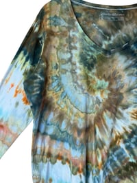 Image 2 of ♻️ UPCYCLED 2XL Ladies 100% Cotton V-Neck Tee in Earthy Spiral Ice Dye
