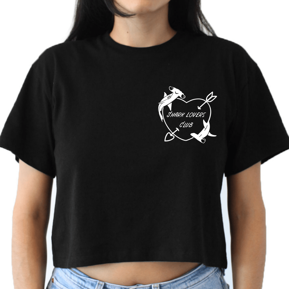 Cropped Shark Lovers Club T-Shirt