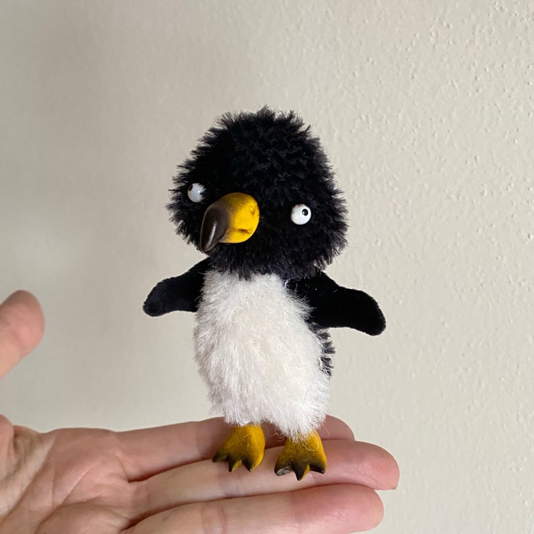 Image of Scrappy Penguin #2
