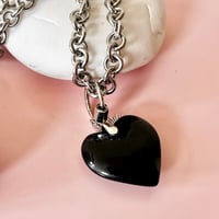 Image 5 of Chunky Heart and Heartburst Carabiner Chain Black