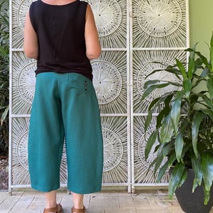 Image of Luna Pants - Linen - Emerald green - Inseam pockets