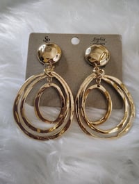 Image 1 of SANAA GOLD HOOP CLIP
