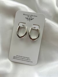 Image 3 of Rounded hoops