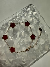 Image 11 of Flower bracet  花朵手链