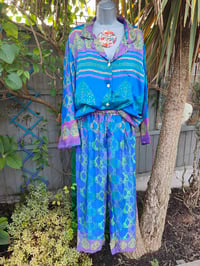 Image 4 of S/ M Sari PJs and matching dust bag with tassels blue lemon purple