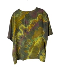 Image 7 of ♻️ UPCYCLED 2X Vintage Silk Top in Bold Agate Ice Dye