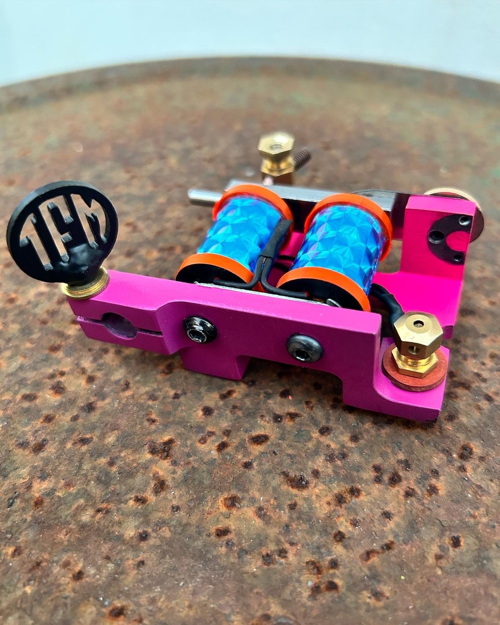 BLACKIE V2- FLUO PINK - Big Liner (7-14)
