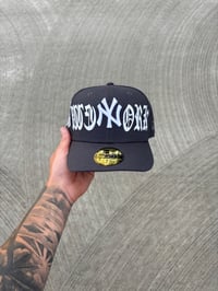 Image 1 of  STONE GREY NEW YORK YANKEES CUSTOM FITTED CAP