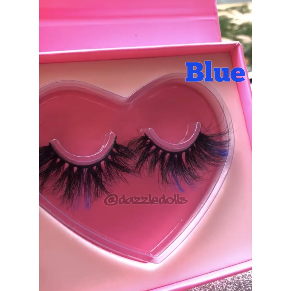 Image of Blue coloured lashes love heart box