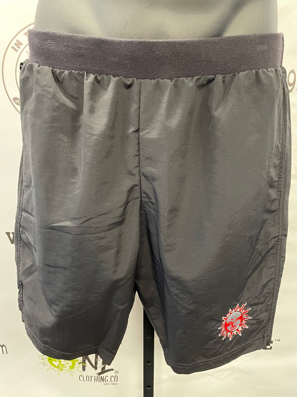 Image of THE ONE BASIC NYLON SHORT B/R